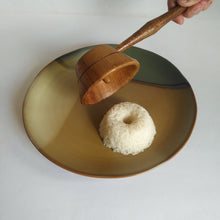 Load image into Gallery viewer, Mold for rice in wood
