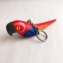 Cargar imagen en el visor de la galería, Wooden keychain with macaw
