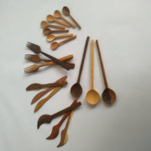 Load image into Gallery viewer, Cutlery sets made of fine wood
