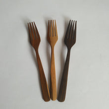 Load image into Gallery viewer, Cutlery sets made of fine wood
