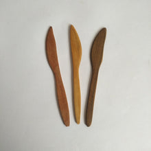 Load image into Gallery viewer, Cutlery sets made of fine wood
